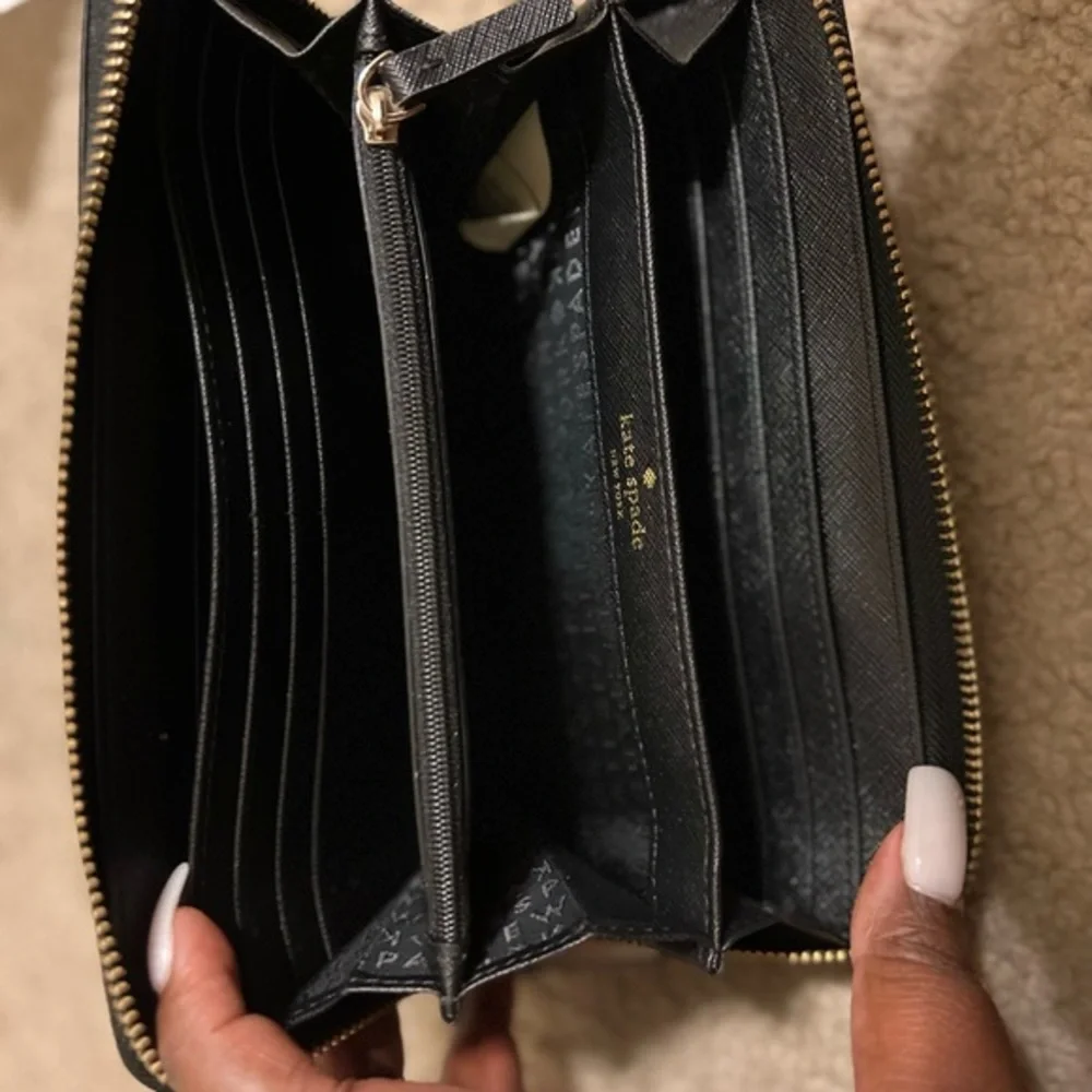 Kate Spade ♠️ Wallet!